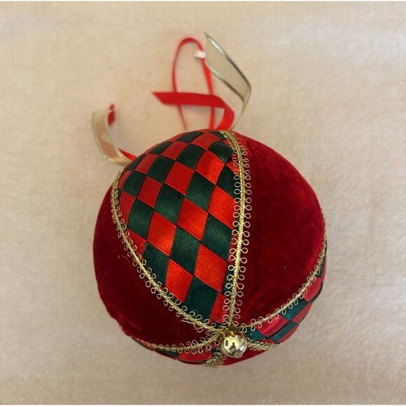 Vintage Christmas Ornament Set of 3 Red Velvet Harlequin Ball King Figurine Gold - Picture 5 of 8